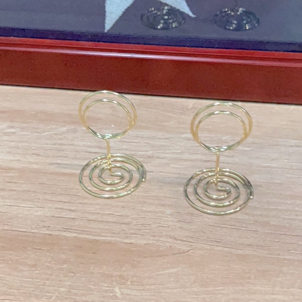 Picture holders